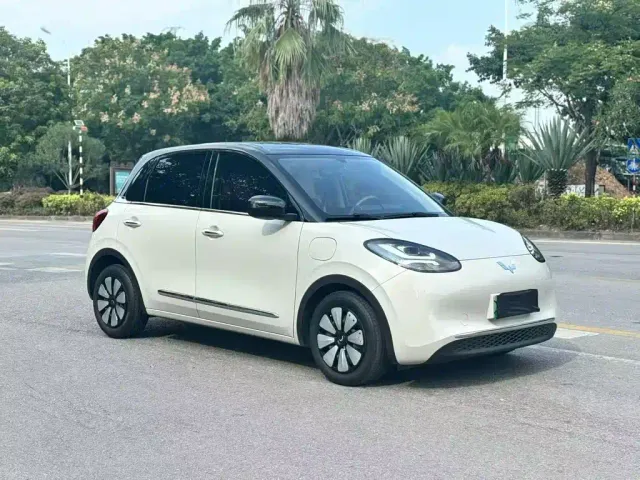 Wuling Bingo — Фото автомобиля 3