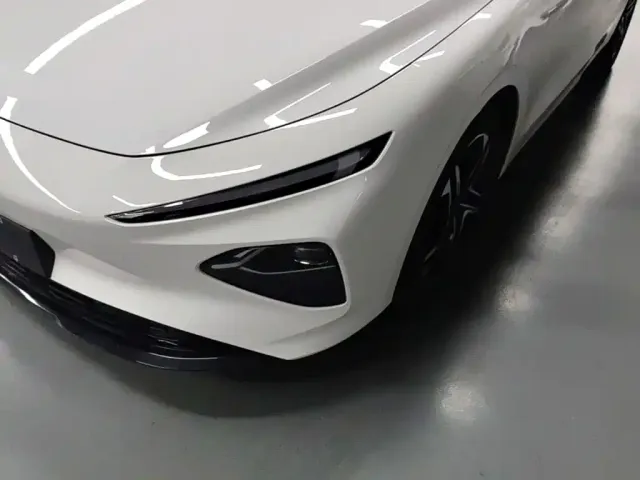 Roewe D7 — Фото автомобиля 23