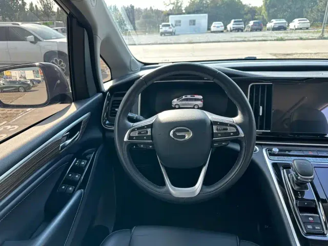 GAC Trumpchi M8 — Фото автомобиля 24