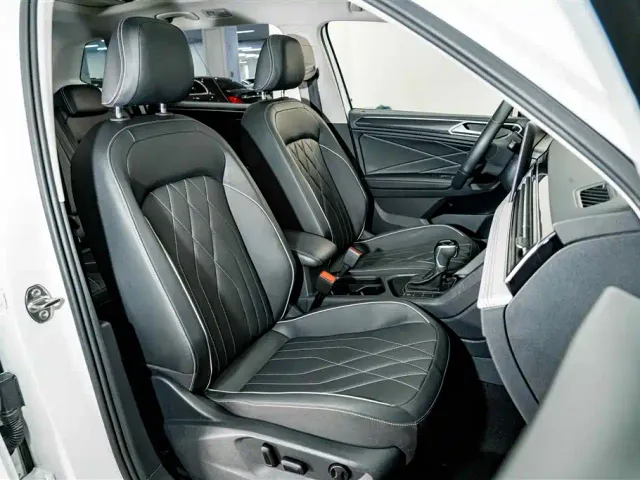 Volkswagen Tiguan L — Фото автомобиля 19