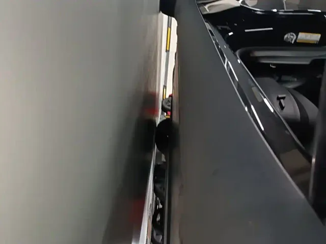 Tesla Model Y — Фото автомобиля 20