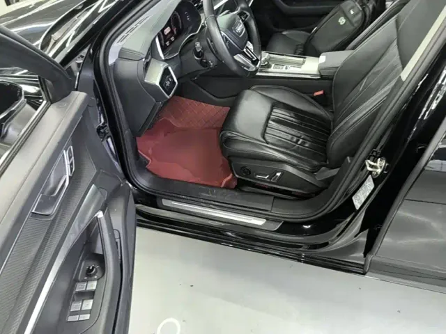 Audi A6L — Фото автомобиля 15