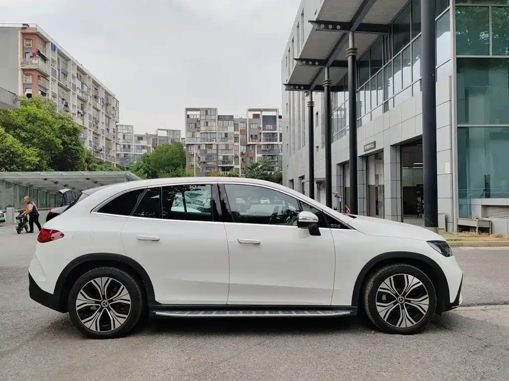 Mercedes-Benz Mercedes-Benz EQE SUV 2024 500 4MATIC Pioneer Edition — Фото автомобиля 6