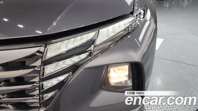 Hyundai Tucson Tucson (NX4) Дизель 2.0 2WD — Фото автомобиля 19