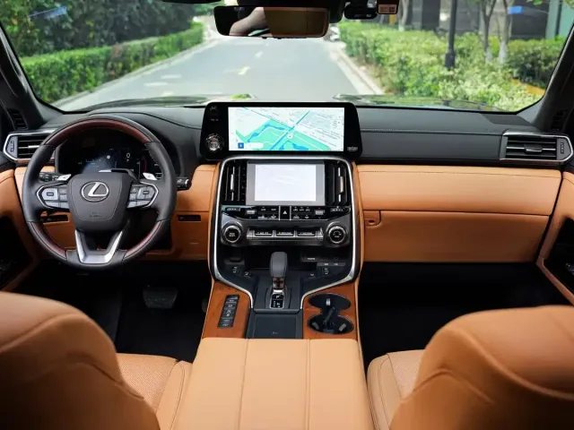 Lexus LX — Фото автомобиля 21
