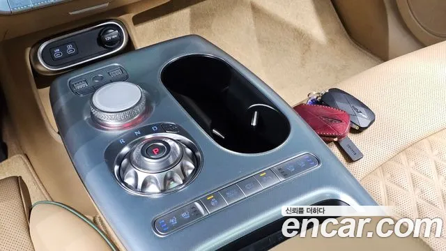 Genesis GV60 — Фото автомобиля 12