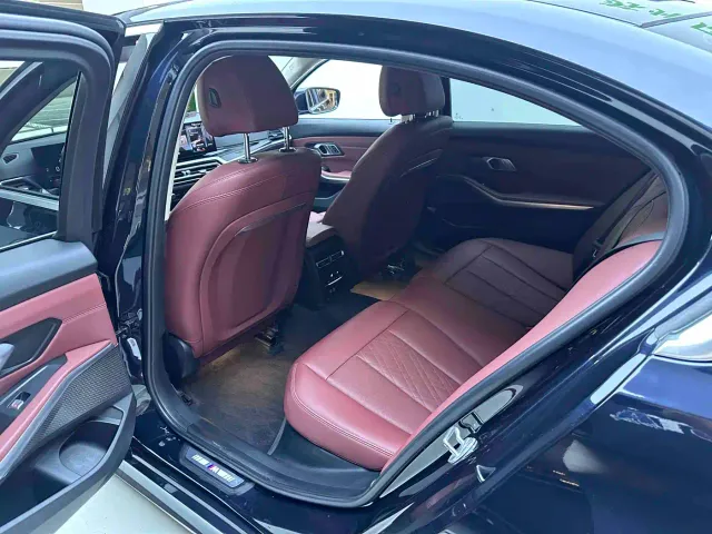 BMW 3 Series — Фото автомобиля 10