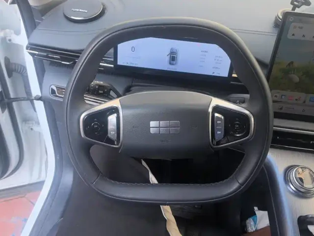 Geely Galaxy E5 — Фото автомобиля 15