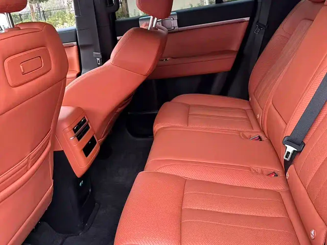 Fang Cheng Bao Titanium 7 2025 AWD Base Model — Фото автомобиля 5