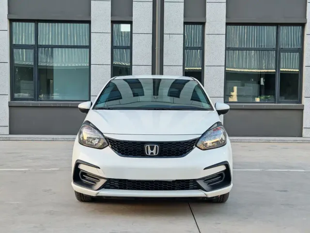 Honda Fit — Фото автомобиля 2