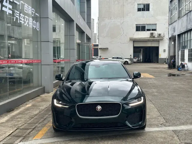 Jaguar XEL — Фото автомобиля 2
