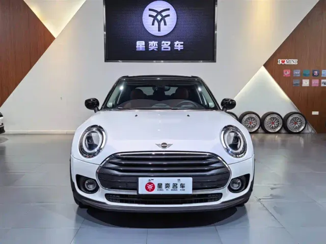 MINI Clubman — Фото автомобиля 2