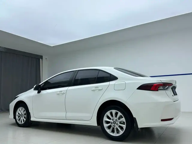 Toyota Corolla — Фото автомобиля 4