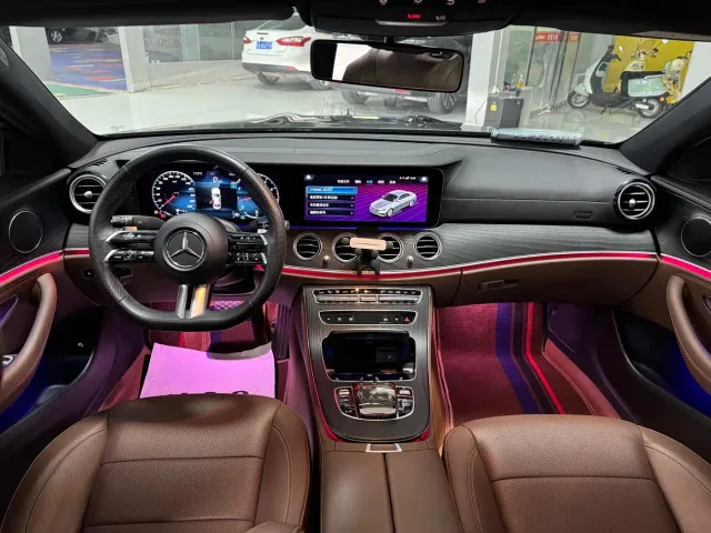 Mercedes-Benz E-Class — Фото автомобиля 6