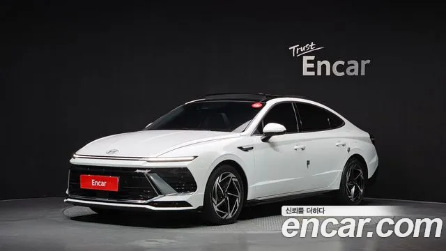 Фотография автомобиля — Hyundai Sonata DN8