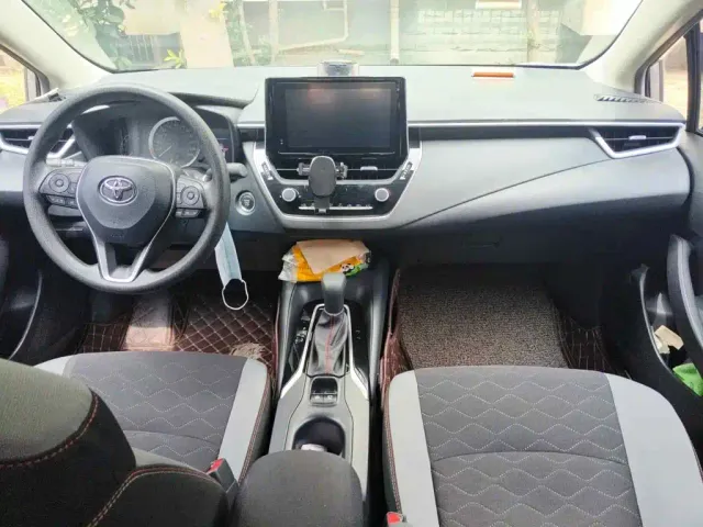 Toyota Corolla — Фото автомобиля 12