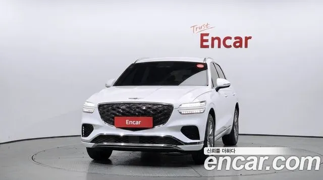 Genesis GV70 — Фото автомобиля 3