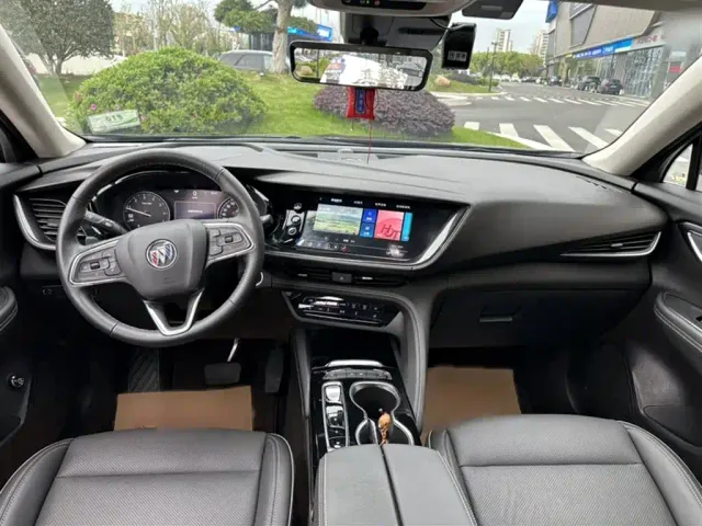 Buick Envision Plus — Фото автомобиля 17