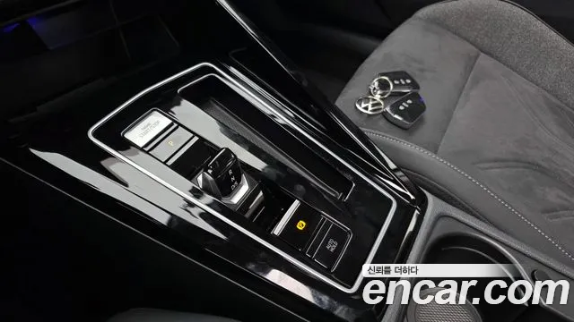 Volkswagen Golf Golf 8 поколение 2.0 TDI Prestige — Фото автомобиля 7
