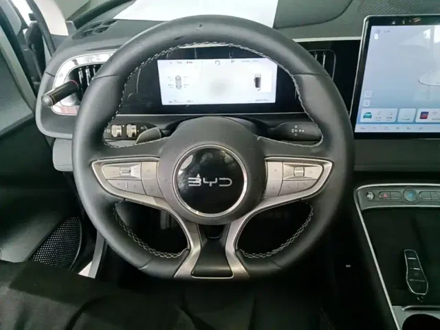 BYD Sealion 05 EV — Фото автомобиля 10
