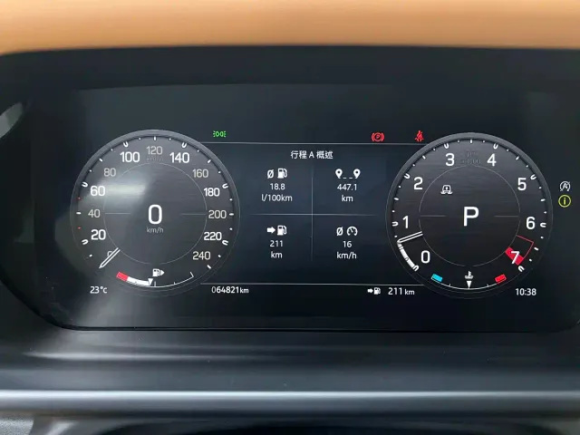 Land Rover Defender — Фото автомобиля 14