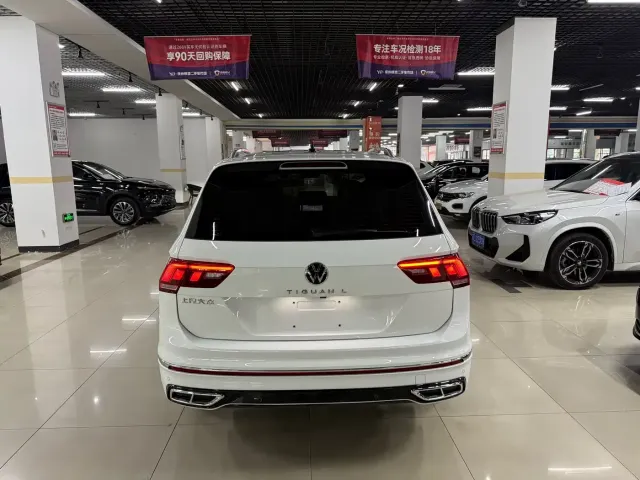 Volkswagen Tiguan L 2025 330TSI Automatic 2WD R-Line Dragon Glory Edition — Фото автомобиля 11