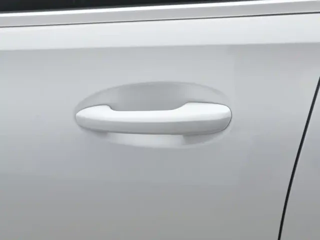Mercedes-Benz C-Class — Фото автомобиля 18