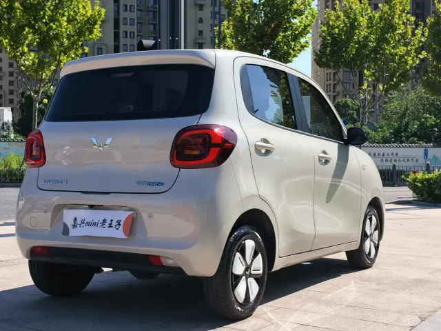 Wuling Hongguang Mini EV — Фото автомобиля 6
