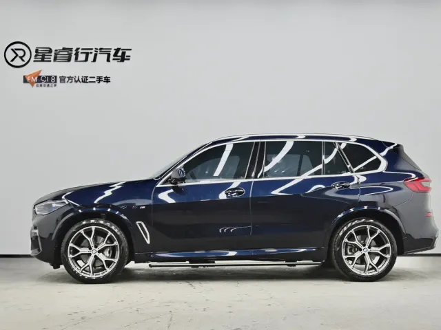 BMW X5 — Фото автомобиля 2
