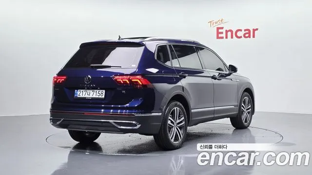 Volkswagen Tiguan — Фото автомобиля 2