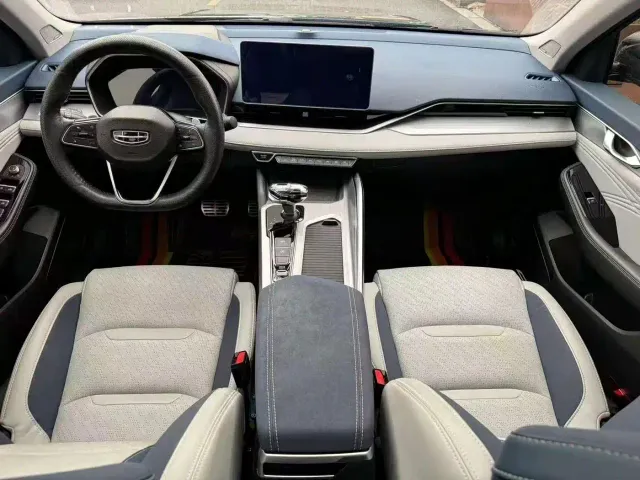 Geely Xingrui — Фото автомобиля 4