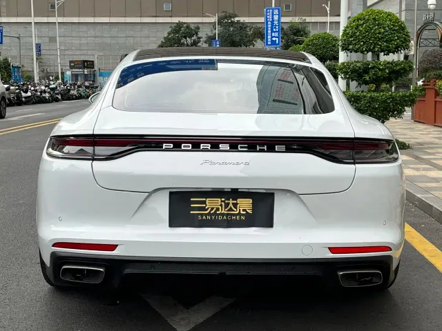 Porsche Panamera — Фото автомобиля 5