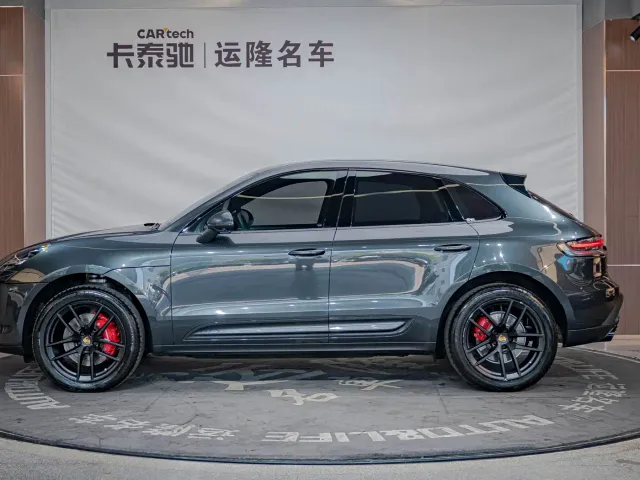 Porsche Macan — Фото автомобиля 11