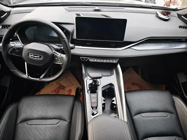 Geely Xingrui — Фото автомобиля 6