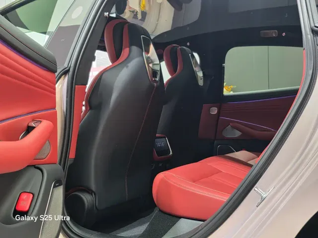 Xiaomi SU7 — Фото автомобиля 6