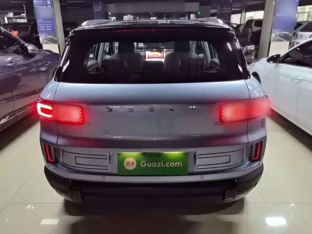 Geely ICON — Фото автомобиля 5
