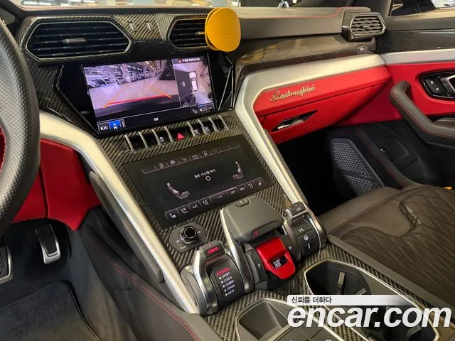 Lamborghini Urus — Фото автомобиля 8