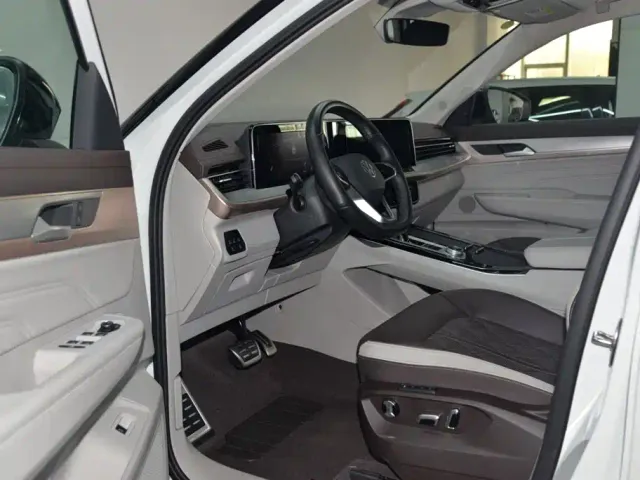 Volkswagen Talagon — Фото автомобиля 12