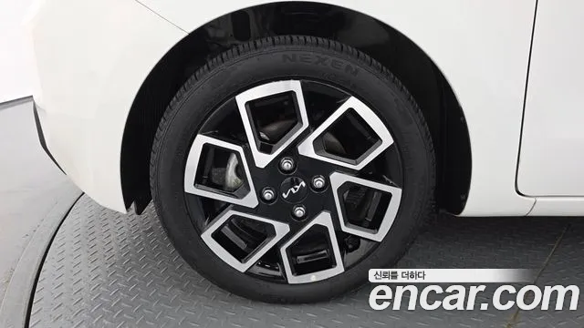 Kia RAY Новый Kia Ray Signature — Фото автомобиля 5