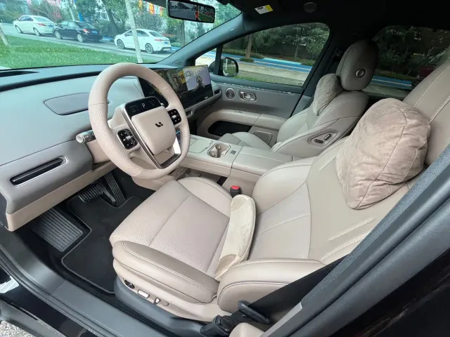Li Auto i6 — Фото автомобиля 11