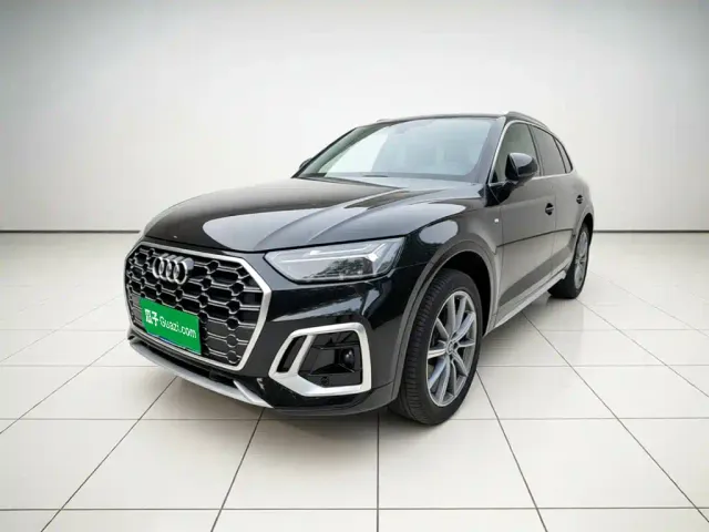 Фотография автомобиля — Audi Q5L