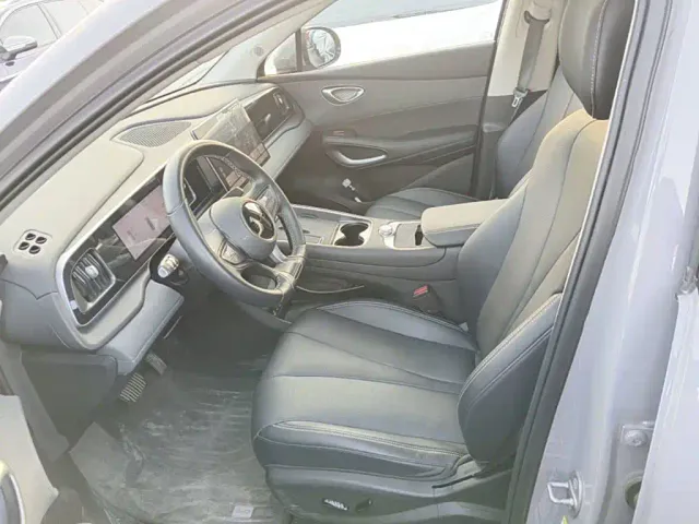 BYD Sealion 05 EV — Фото автомобиля 14