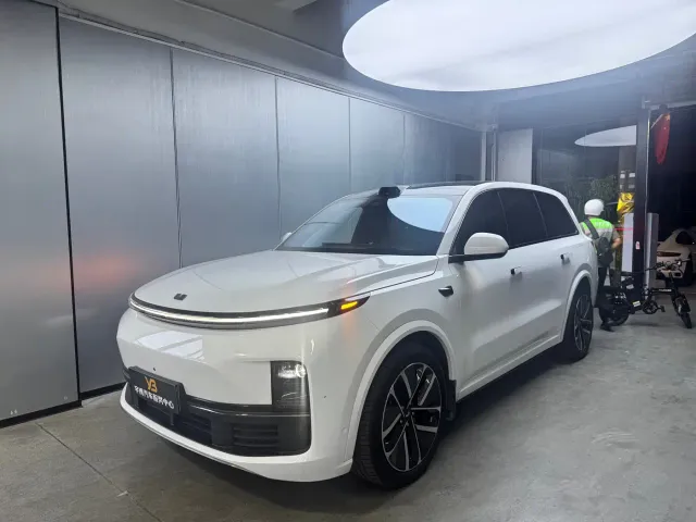 Li Auto L9 — Фото автомобиля 3