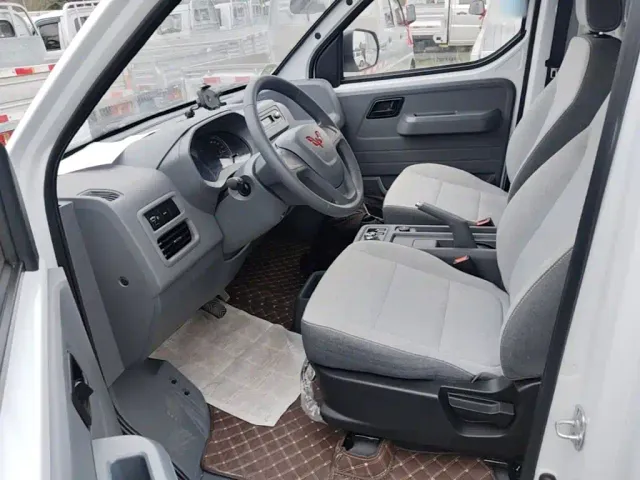 Wuling Yangguang — Фото автомобиля 10