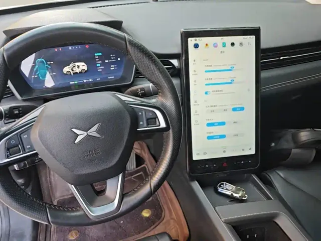 Xpeng G3 — Фото автомобиля 13