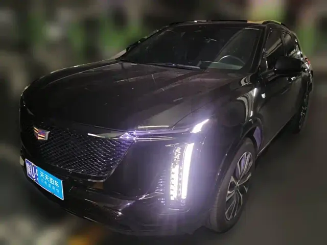 Фотография автомобиля — Cadillac XT5