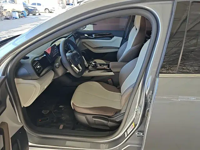 BYD Qin PLUS — Фото автомобиля 15