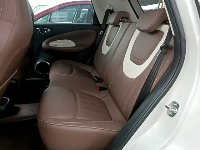 Wuling Bingo — Фото автомобиля 16