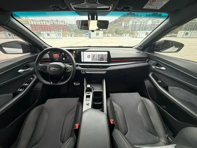 Geely Binrui — Фото автомобиля 4
