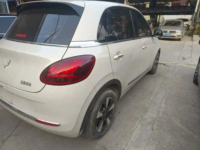 Wuling Bingo — Фото автомобиля 9